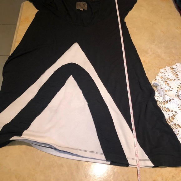 Low Cut Dress - Picture 12 of 16